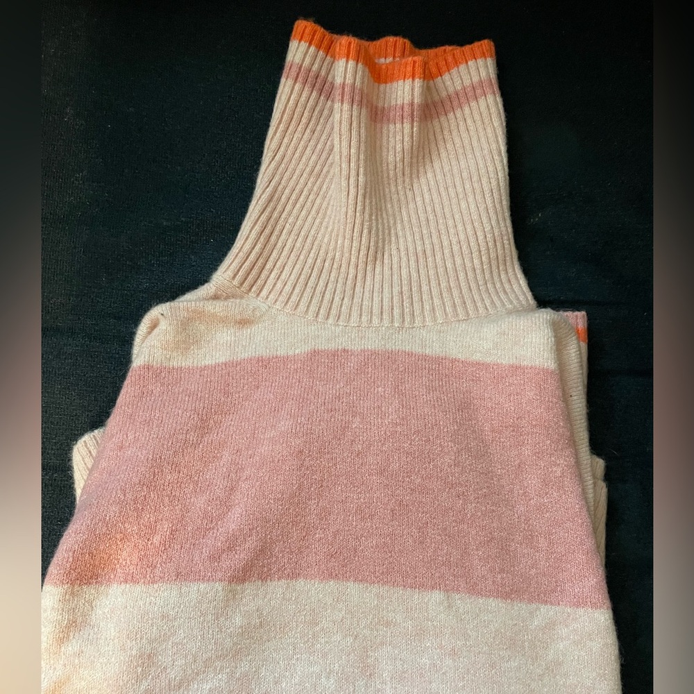 NWOT J Crew women’s size medium turtleneck sweater